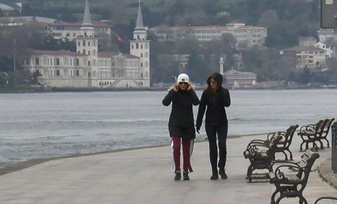 Bebek Sahili'nde yasağa rağmen sabah sporuna çıktılar