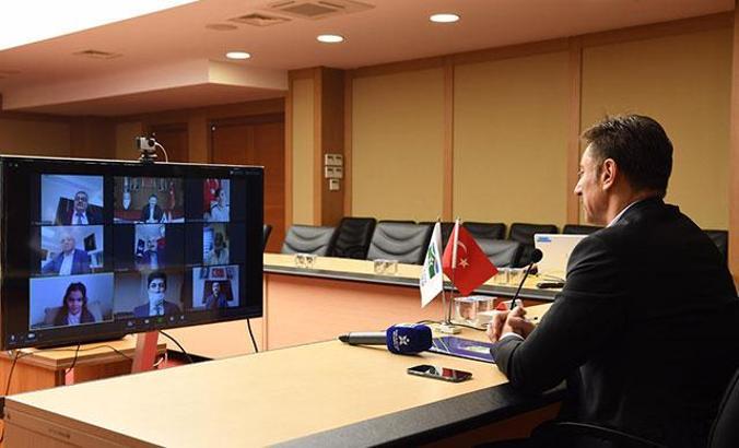 Çocuklara başkanlık devir teslimi video konferans yöntemiyle yapıldı