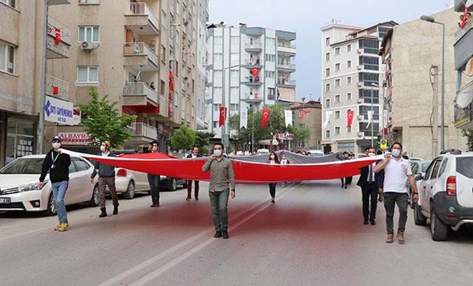 Ege'de 23 Nisan törenlerle kutlandı