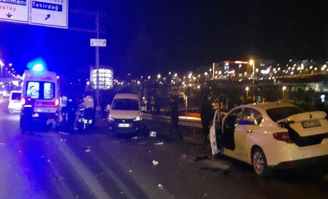 TEM bağlantı yolunda kaza, 2'si ağır 5 yaralı