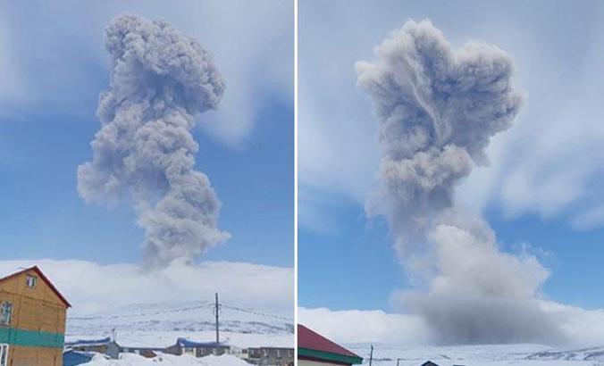 Rusya’da Ebeko yanardağında patlama sonrası kül yağmuru kamerada