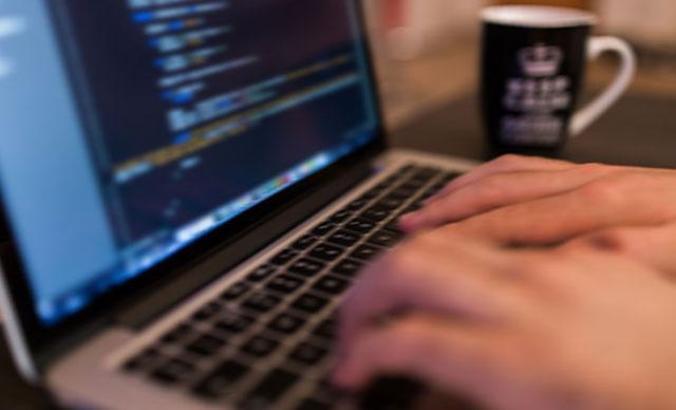 YÖK'ten üniversite öğrencilerine '6 GB'lık Uzaktan Eğitime Destek Kotası'