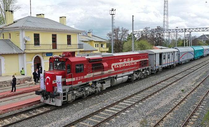 Samsun-Sivas Kalın demiryolu hattında ilk ticari sefer başladı