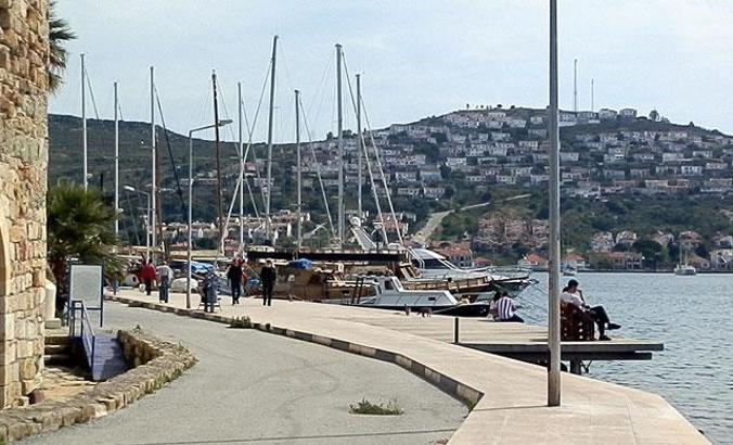 Foça'da virüsle ilgili mücadelede yeni yasaklar geldi