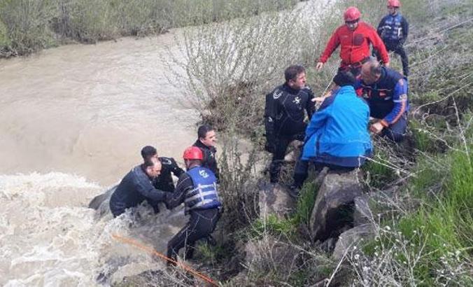 11 yaşındaki çoban dereye düşüp, boğuldu