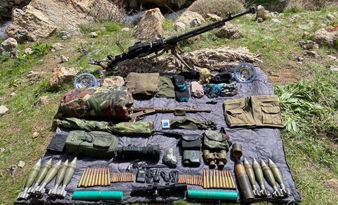 Başkale'de PKK'ya ait silah ve mühimmat ele geçirildi