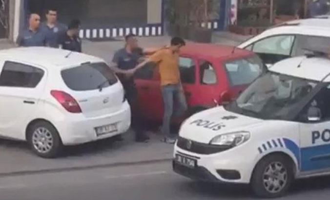 İngiliz bayrağına benzeyen havluyu balkonuna astı, mahalle karıştı