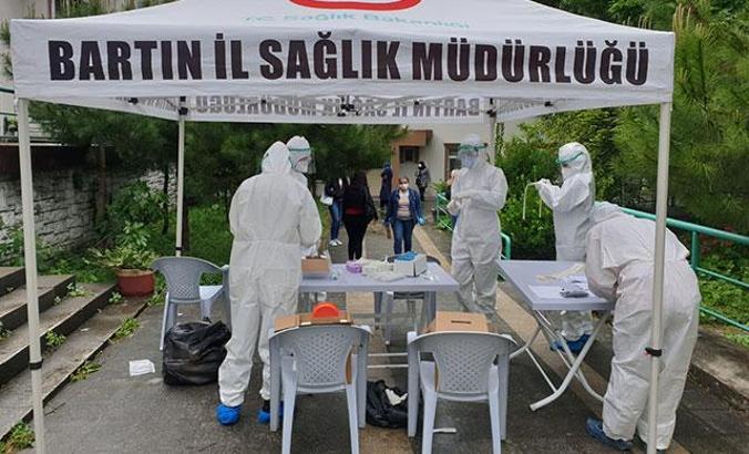 Bartın'da kuaför, berber ve temaslı kişilerin testleri negatif çıktı