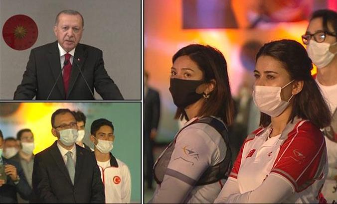 Cumhurbaşkanı Erdoğan, 8'inci Fetih Kupası Okçuluk Yarışması'nın ödül töreninde konuştu