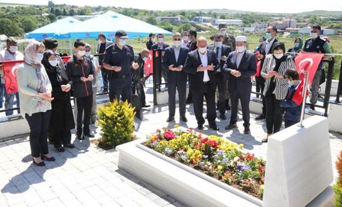 Şehit Piyade Kurmay Albay Gökhan Peker kabri başında anıldı