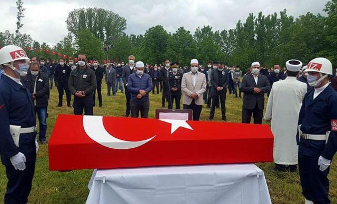 Kazada hayatını kaybeden uzman çavuş toprağa verildi