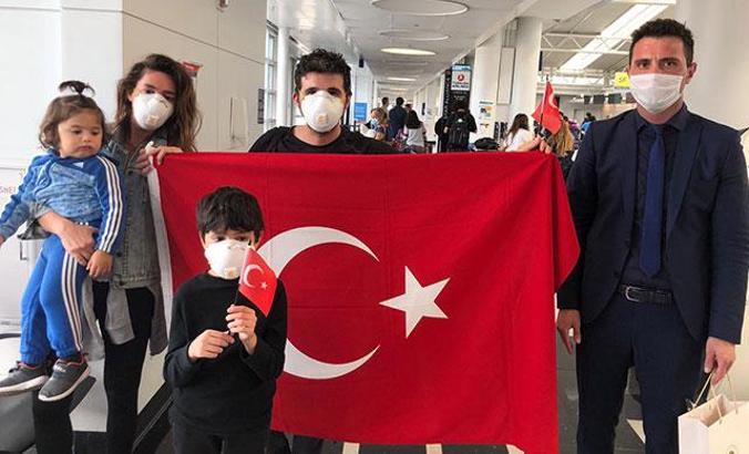 THY, ABD'deki Türkler için Chicago'dan tahliye uçuşu düzenledi