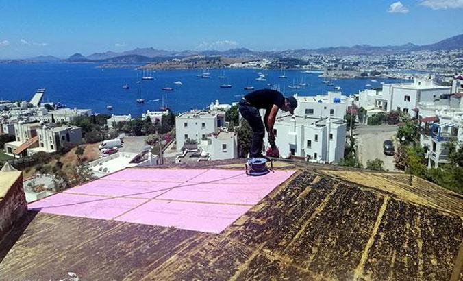 Can Dündar'ın villasında, kaçak bölümlerin yıkımına başlandı