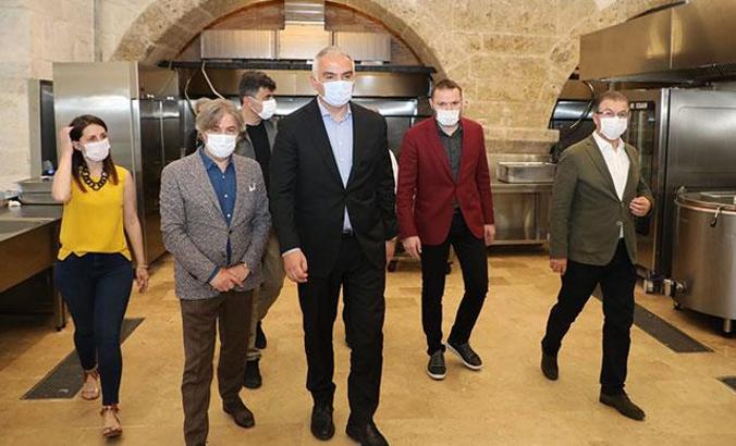 Kültür ve Turizm Bakanı Ersoy, tarihi imarethaneyi ziyaret etti