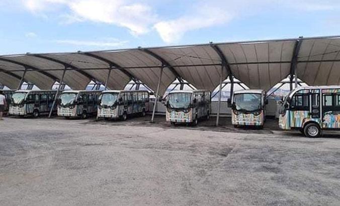 Adalar'da kullanılacak elektrikli araçların bir kısmı Büyükada'ya getirildi