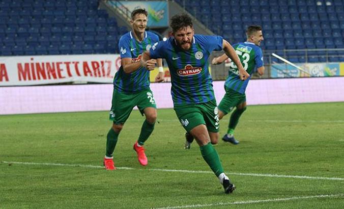 Çaykur Rizespor, Galatasaray'ın 33 yıllık serisine son verdi