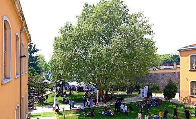 Fatih Sultan Mehmet Vakıf Üniversitesi’nin logosu yenileniyor