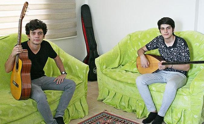 Erdoğan'a türkü okuyan öğrenci: Sınav heyecanım bir nebze de olsa giderildi