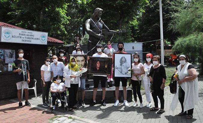 Barış Akarsu, 41’inci doğum gününde mezarı başında anıldı