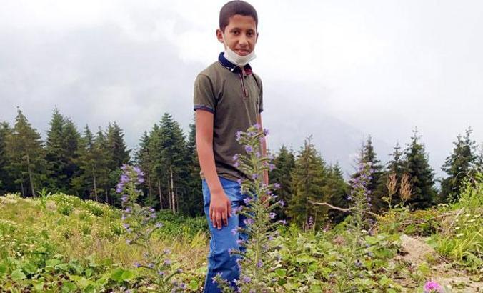 Rize'de, ormanda kaybolan çocuk bulundu