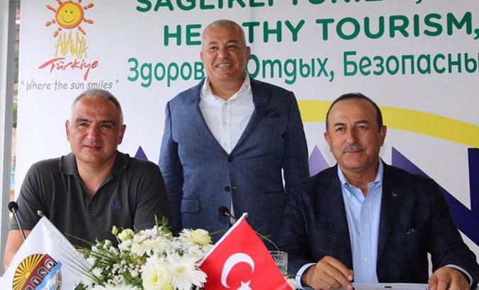Bakanlar Çavuşoğlu ve Ersoy, Alanya'da 'sağlıklı turizm'i anlattı