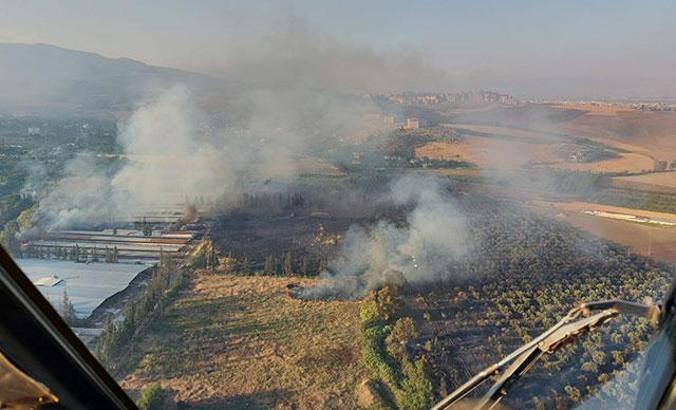 Çiftlik yangını havadan ve karadan müdahaleyle söndürüldü