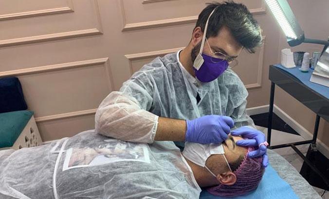 Erkekler de kalıcı makyaj yaptırmak istiyor