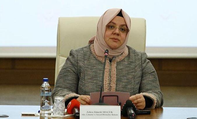 Bakan Selçuk: Çalışan annelere 300 euro destek sağlayacağız