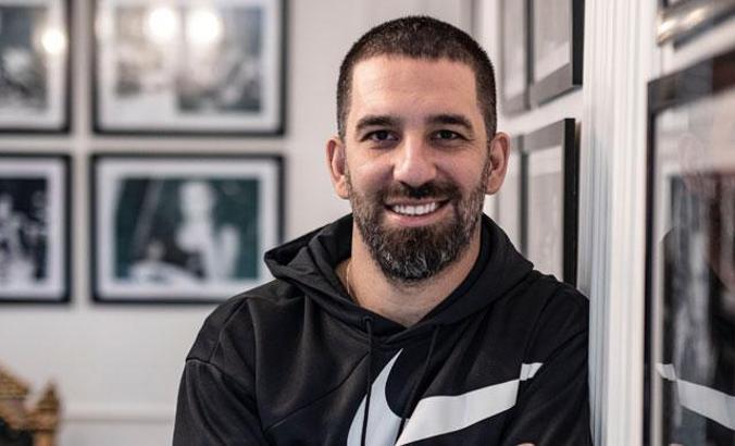 Galatasaray, Arda Turan ile 1+1 yıllık sözleşme imzaladı