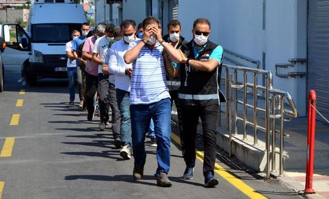 FETÖ operasyonunda gözaltına alınan 25 şüpheliden biri yüzbaşı çıktı