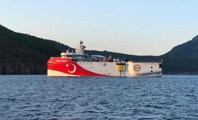 Güney Kıbrıs'ta Oruç Reis paniği: Fransız savaş uçakları Doğu Akdeniz'de uçtu