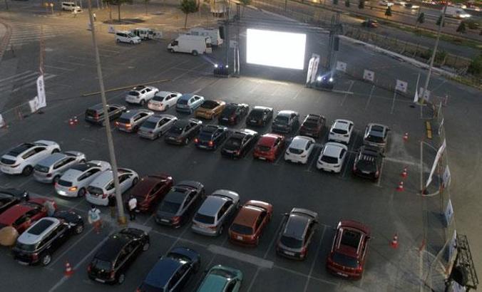 Arabalı Açık Hava Sineması’nda ‘Acı Tatlı Ekşi’ filmi