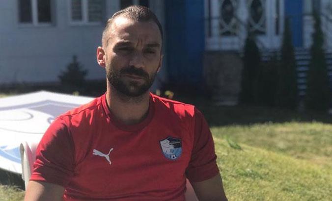 Erzurumsporlu Cenk Ahmet: Zor bir sürçe oldu ama Erzurumspor hak ettiği yere geldi