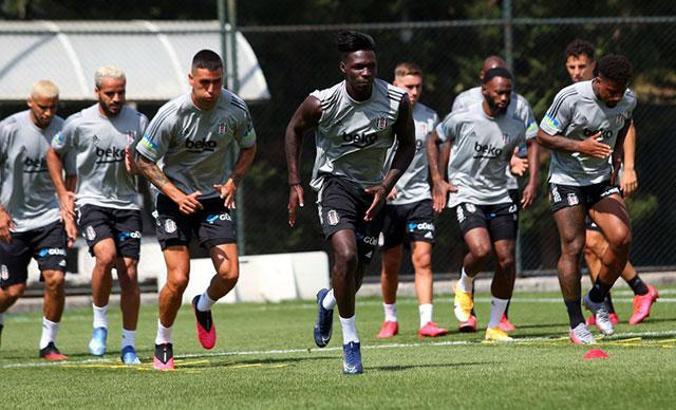 Beşiktaş'ta PAOK maçı hazırlıkları devam ediyor