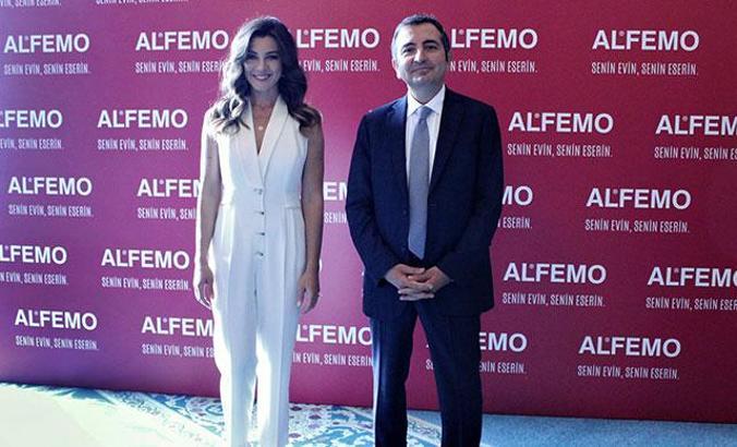 Mobilya firmasının yeni yüzü Gökçe Bahadır oldu