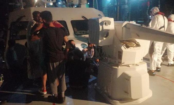 Datça'da açıklarında batan tekneden göçmenler kurtarıldı