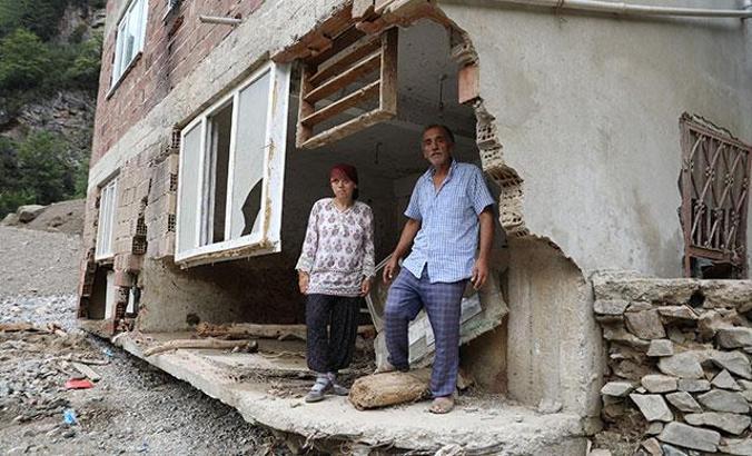 Selin vurduğu köylerinden ayrılıyorlar