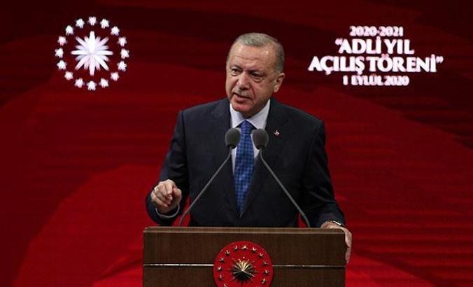 Cumhurbaşkanı Erdoğan: Akdeniz'in zenginliklerine çökme çabası, sömürgecilik örneğidir