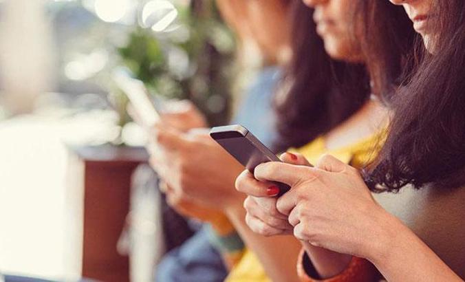 Günlük ortalama 4 saat mobil internet kullanıyoruz