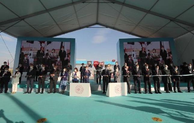 Bakan Albayrak'tan, 'Ankara-Niğde Otoyolu' paylaşımı