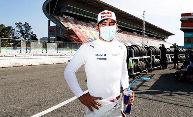 Ayhancan Güven Porsche Mobil 1 Supercup'ta sezonu podyumda bitirdi