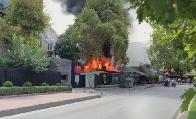 Sütlüce'de üniversite yanındaki restoranda yangın