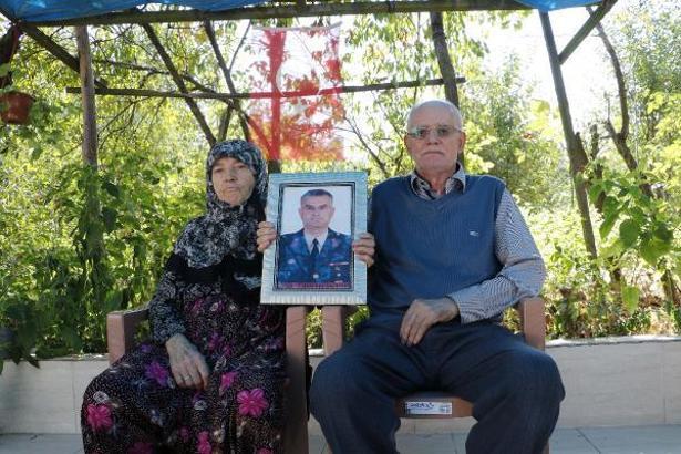 Şehit Binbaşı Ercan Kurt’un ailesi: Şehidimizin kanı yerde kalmadı