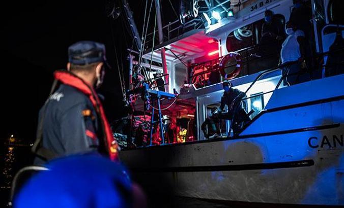 Marmara'da sıkı denetim... Balıkların boyu, ışıkla avcılık, ruhsatlar tek tek kontrol edildi