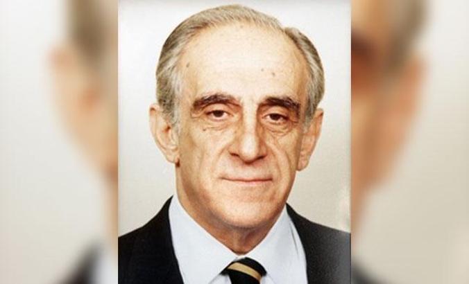 Eski Dışişleri Bakanı Bozer, koronavirüsten hayatını kaybetti