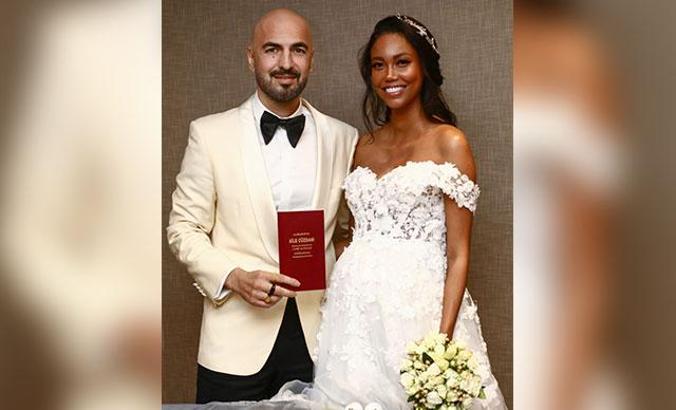 Soner Sarıkabadayı, Madelein  Lopez Camelo ile dünya evine girdi