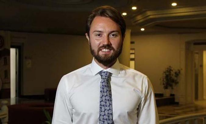 Sosyal medyada taklit hesap açanlara hangi hukuki yaptırımlar var?