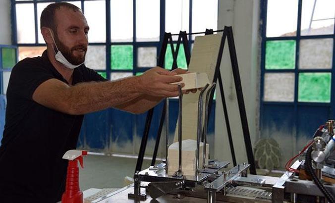 Koronavirüsü fırsata çevirdi, şoförlüğü bırakıp kağıt bardak tesisi kurdu