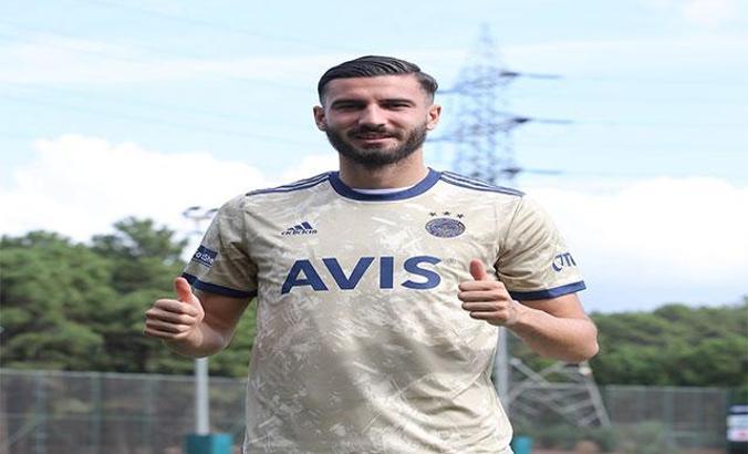 Fenerbahçe’nin yeni transferi Kemal Ademi, “Vedat Muriç tarzı bir santrfor değilim