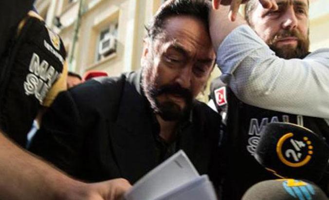 Adnan Oktar'a 300 bin TL'lik saati soruldu; sahibini hatırlamadı